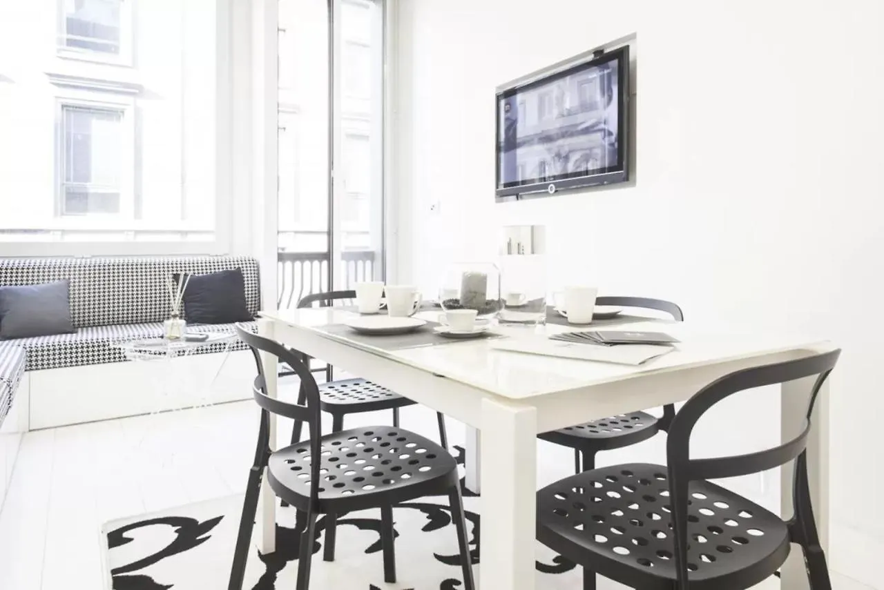 Passarella 4 Apartment Milan Italy